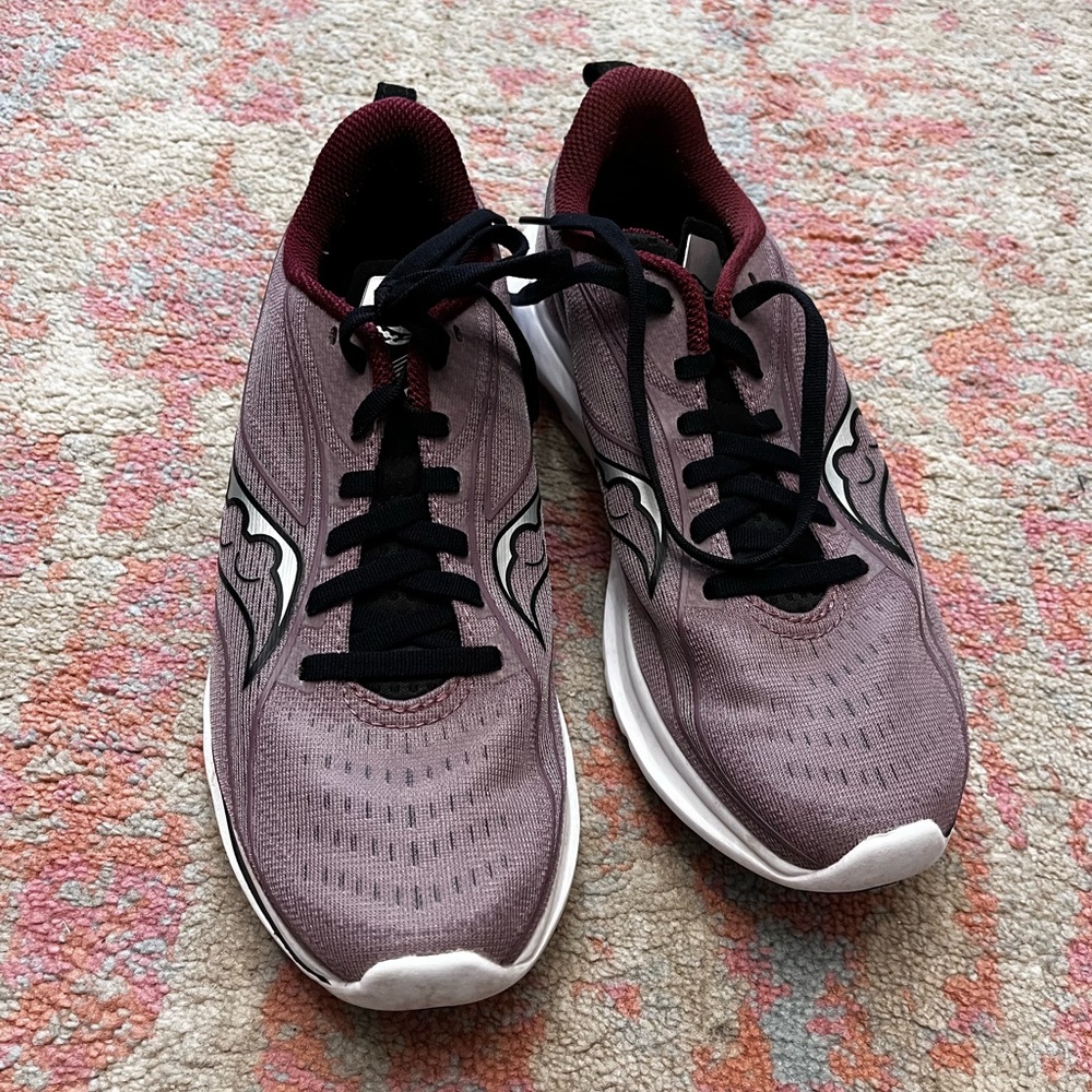 Saucony Running Shoes size 8